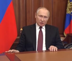 プーチンの演説-真実はどちらに？